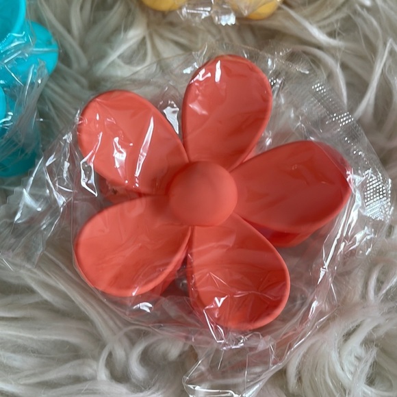 Trendy Y2K vibrant summer flower hair clip claw clip blue orange hair accessory - Picture 4 of 16